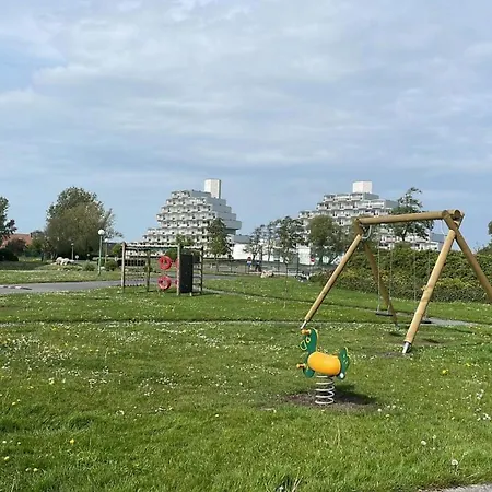 A Апартаменты *